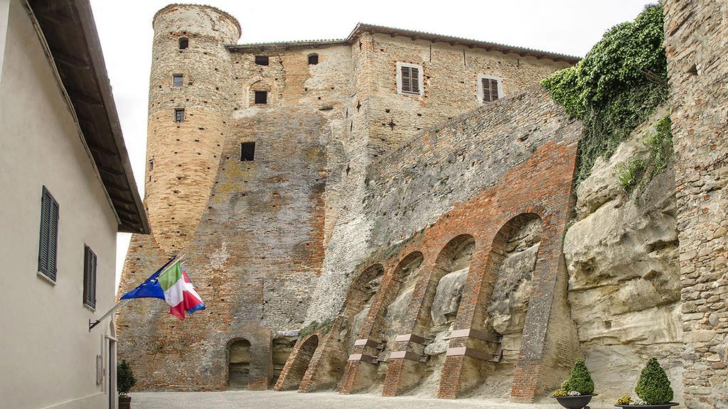 An Pais Hotel Castiglione Falletto Exterior foto